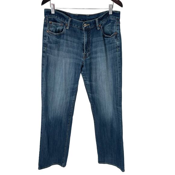 LUCKY BRAND Denim Jeans Size 32 Classic Straight Leg - Picture 1 of 8